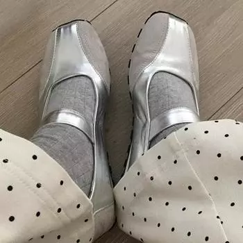Роскошные дизайнерские женские туфли Мэри Джейн, модные женские туфли с мелкой пряжкой, прогулочные туфли на мягкой подошве на плоском каблуке Size 35(foot 22.5cm) серебряный