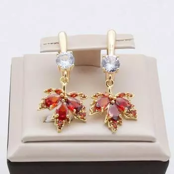 Роскошные серьги-капли с красным цирконом и кленовым листом для женщин, модные серьги золотого цвета, INS ювелирные изделия, аксессуары для вечеринок красный