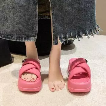 Роскошные туфли на высоком каблуке с толстой подошвой, летняя мода, легкие римские туфли, босоножки на платформе, шикарные пляжные пантуфли из искусственной кожи, китайская обувь 35