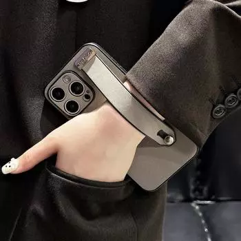 Роскошный чехол из овчины для iPhone 16 Pro Max 15 14 13 Pro 12 11 с ремешком на запястье, кожаный противоударный тонкий мягкий чехол iPhone 15 чёрный