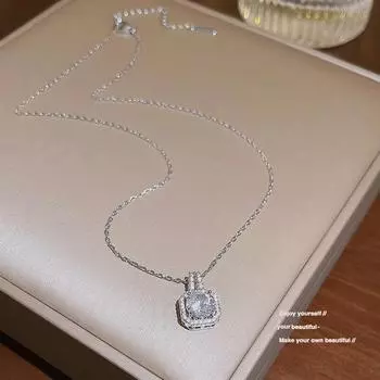 Роскошный и простой кулон из кубического циркония, ожерелье из титановой стали, женское нишевое модное ожерелье, темперамент, Джокер, онлайн, знаменитость, ключичная цепочка