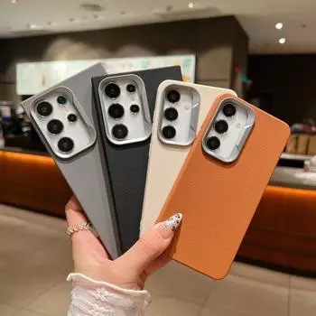 Роскошный однотонный матовый чехол для телефона Samsung S24 FE S23 Ultra S22 A55 A54 A35 A34 A16 A15 кожаная текстура противоударный защита объектива мягкий чехол из ТПУ Samsung S24 чёрный