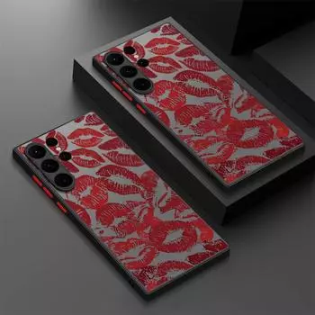 Роскошный тонкий матовый чехол с принтом красных губ для Samsung S25 Ultra S24 FE S23 S22 A16 A56 A55 A36 A26 A15 A35, защита объектива, противоударный прозрачный чехол для телефона Samsung S25 чёрный