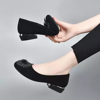 Round head flat shoes women s spring new sheepskin sunflower doll shoes shallow mouth soft sole lazy shoes 35