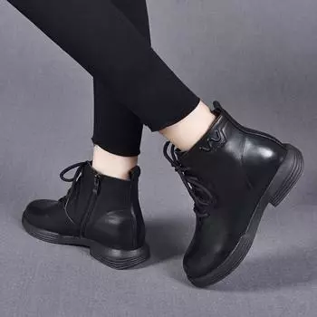 Round head short boots women s autumn and winter new comfortable flat bottom first layer cowhide casual Martin boots simple temperament leather boots 35