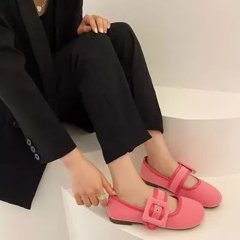 Round head versatile low heel shallow mouth flat-soled single shoes women s 2025 summer new Xiaoxiangfeng black French Mary Jane shoes 35 чёрный
