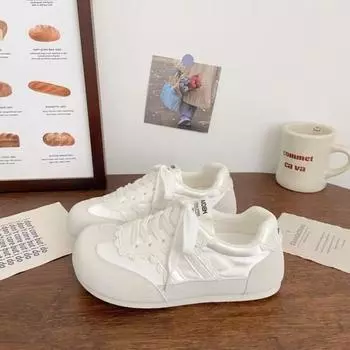 Round head white shoes women s autumn new student fashion versatile women s shoes lace-up casual board shoes 35