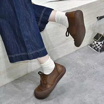 Round head women s autumn retro lace-up clown shoes flat lazy shoes shallow single shoes 35