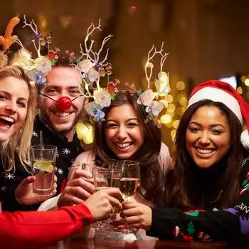 Рождественский обруч для волос с цветами и бабочками, украшение в виде рогов, светодиодная повязка на голову для вечеринок, выступлений, аксессуаров C