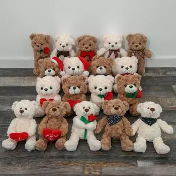 Рождественский плюшевый мишка - милый подарок для девочек с обнимающимися цветами As shown