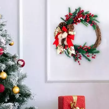 Рождественский венок из искусственных шишек, красных ягод, лент, бантов, гирлянд для дома, декор для входной двери, окна, стены темно-зеленого