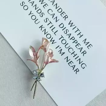 Розовая лилия брошь элегантный свет роскошь мода дизайн Sense High-end аксессуары кардиган костюм анти-свет булавка