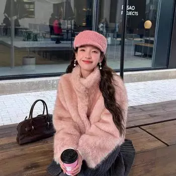 Розовая меховая куртка 2024 года, новая высококачественная норковая плюшевая меховая шуба, воротник-стойка, короткий меховой интегрированный верх S розовый