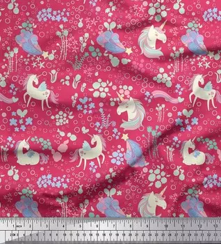 Розовая японская креп-сатиновая ткань Soimoi, ткань с единорогом и цветочным принтом, 42 дюйма по метрам 42 Inch Wide - Poly Crepe розовый