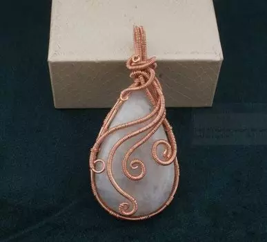 Розовое золото, медная проволока, обернутая радужным лунным камнем, свадебное ожерелье, кулон для женщин, грушевый камень ручной работы, золотой кулон, подарки, ювелирные изделия