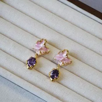 Розовые эмалевые серьги-цветы с фиолетовым цирконом и серебром 925 пробы