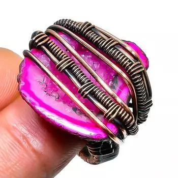 Розовые друзы, срез драгоценного камня, ювелирное кольцо ручной работы из медной проволоки, размер 8,5