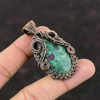 Рубиновый фукситовый кулон, медная проволока, кулон, дизайнерские украшения, кулон с драгоценным камнем, медные ювелирные изделия ручной работы, подарок для свадьбы, этнический кулон