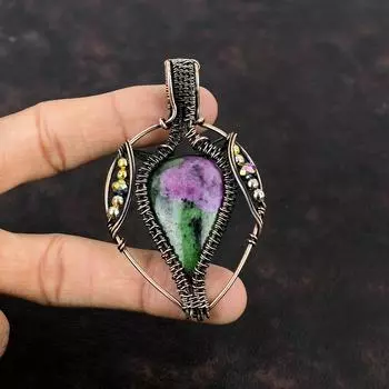 Рубиновый кулон с цоизитом, титановые бусины, медный кулон, обернутый проволокой, ювелирные изделия из драгоценных камней, кулон из проволочной обмотки ручной работы, медные украшения для подарков