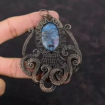 Рубиновый синий кианитовый кулон, кулон из медной проволоки, кулон ручной работы, кулон в виде осьминога, драгоценный камень, ювелирные изделия из медной проволоки, подарок для особого случая