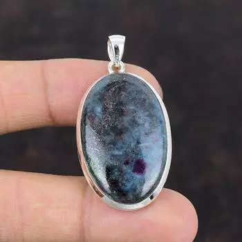 Рубиновый синий кианитовый кулон Высококачественный кулон из драгоценного камня Подвеска из стерлингового серебра 925 пробы Удивительный кулон Ювелирные изделия ручной работы Обручальный кулон