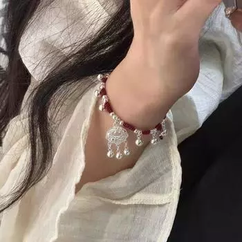 Ручная работа Китайский стиль Замок долголетия Замок безопасности Ремешок для переноски Колокольчик со звуком Браслет из красной веревки Доступная роскошь Легче всего подобрать Нишевый стиль Ping An Lock Red Rope]