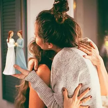 Ручная роспись, фигурка сестры, лучшие друзья, статуя из смолы, скульптура для дома, офиса, книжная полка, украшение для рабочего стола, украшение для празднования подарка дружбы белый