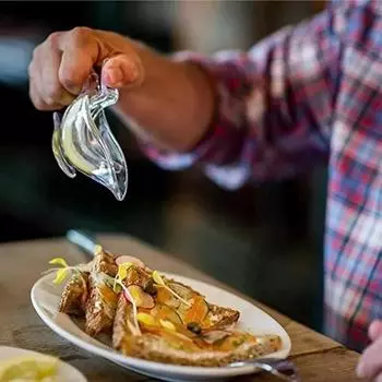 Ручная соковыжималка для лимона, кухонная мини-ручная соковыжималка для фруктов, в форме птицы, прозрачная портативная для оранжевой кухни, домашний инструмент