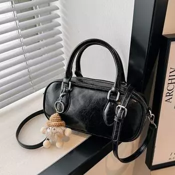 Ручная сумка для боулинга высокого класса и в западном стиле для женщин. 2024. Новая модная и модная сумка-подушка. Универсальная сумка через плечо на одно плечо.