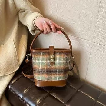 Ручная сумка для женщин, новинка 2024 года, осенне-зимняя ретро-сумка в клетку с контрастным рисунком, нишевая модная универсальная сумка через плечо для женщин