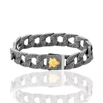 Ручной браслет с инкрустациями