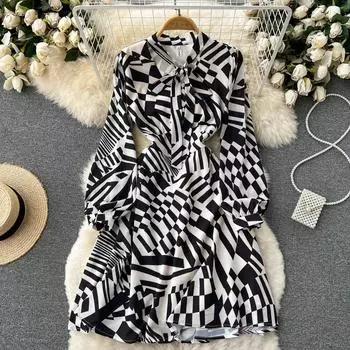 RUGOD 2022 Весна Новая Высокая Талия Элегантный Ретро Дизайн Флаттеринг Воротник Талия Геометрический Принт Европейское и Американское Платье Женщины