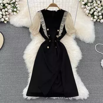 RUGOD Летнее французское темпераментное платье трапециевидной формы средней длины с круглым вырезом и рукавами-фонариками с оборками и разрезом