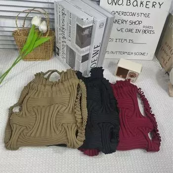 Рюкзак дизайнера Quan Nara: Популярное плиссированное переплетение, экологичное, двойного назначения из пионерской коллекции. 28cm/30cm светло-серый