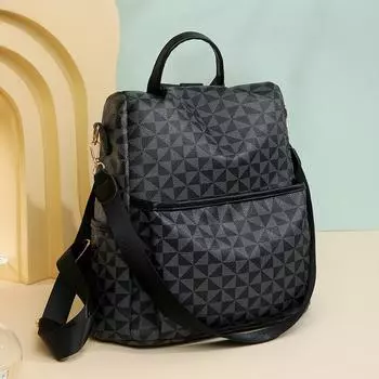 Рюкзак с принтом Женский дорожный рюкзак чёрный