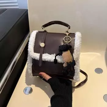 Рюкзак женский 2024 новый повседневный милый ретро плюшевый маленький ранец модный тренд дорожный рюкзак чёрный