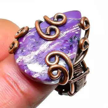 Ювелирное кольцо ручной работы из медной проволоки с русским чароитом, размер 7