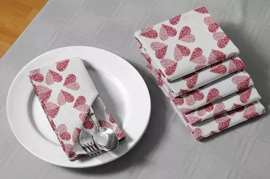 S4Sassy White Red Heart Праздничные вечеринки Ткань Столовое белье Многоразовый набор обеденных салфеток 18 x 18 дюймов(Пакет 18 x 18 (Pack of 4) белый