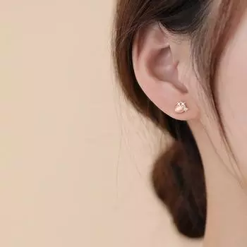 S925 посеребренные серьги кошачий глаз серьги женский темперамент меньшинства легкие роскошные нежные серьги с четырьмя угловыми звездами, чтобы поднять отверстия для ушей