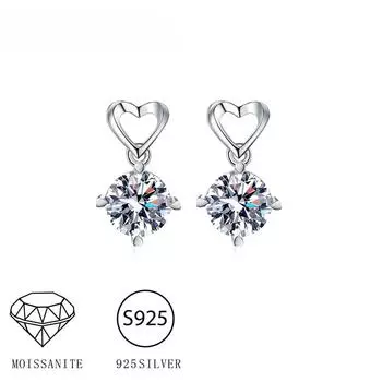 S925 Серебряные модные серьги с муассанитом Love для женщин с простым нишевым темпераментом в качестве праздничных подарков для друзей и подруги 1CT