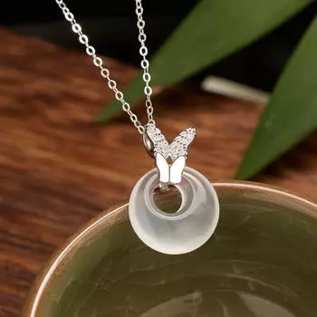 S925 silver butterfly love safety buckle necklace for women s light luxury niche collarbone chain for girlfriends and girlfriends 925 Silver белого золота