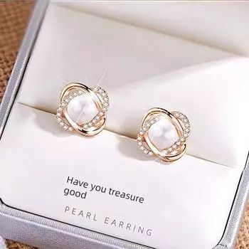 S925 Silver Clover Pearl Stud Earrings Women Light Luxury High-Grade Gold-Plated Anti-Allergy Earrings Earrings Valentine s Day Gift Four-leaf clover pearl stud earrings