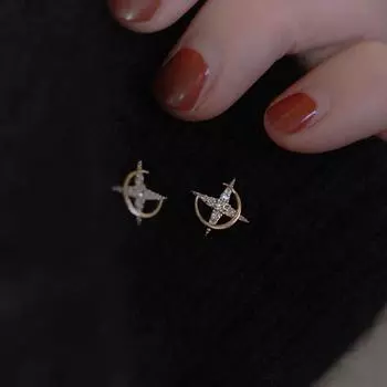 Серьги-гвоздики со звездой и луной из стерлингового серебра 925 пробы, женские, необычного дизайна, высококачественные, легкие, роскошные, универсальные, с бриллиантами 925