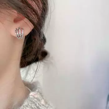 S925 стерлингового серебра пять пальцев руки коготь модные крутые красивые серьги-гвоздики темные уличные нишевые ретро мужские и женские серьги