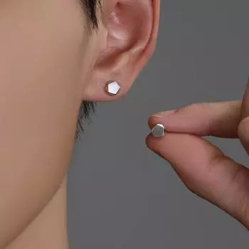 S999 Чистое серебро проколотые-ухо-ухо-ухо серьги-гвоздики мужские модные нишевые дизайн простые серебряные индивидуальные красивые серьги для мальчиков Ruan