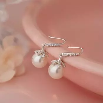 S999 Sterling Silver Earrings Light Luxury Niche 2025 New Popular Pearl Earrings Women Unique Elegant High-Grade Jewelry Pearl Ear Hook [S999 Silver]]