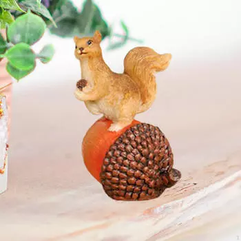 Садовая скульптура, украшение в виде белки, модель животного, новинка, статуя из смолы, фигурка для парка with acorn