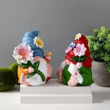 Садовые миниатюры гномов ручной работы, мультяшные настольные украшения для гномов, фигурка эльфа для гостиной красный