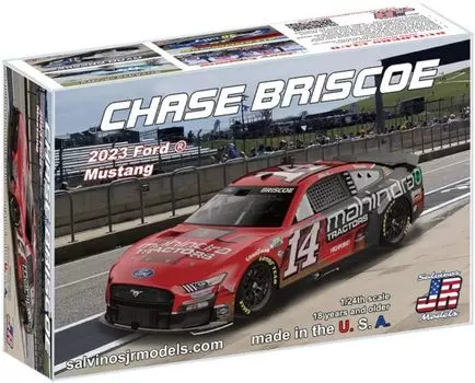 Salvinos Model NASCAR 2023 Mustang Chase Briscoe Mahindra Tractor Пластиковая модель SJMSHF2023CBP JR 1/24 #14 (Машина)