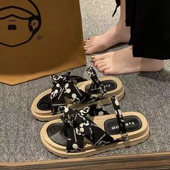 Sandal girl 2025 new summer outer wear fairy wind feet puffy loose pregnant women non-slip soft bottom two wear cool slippers 35